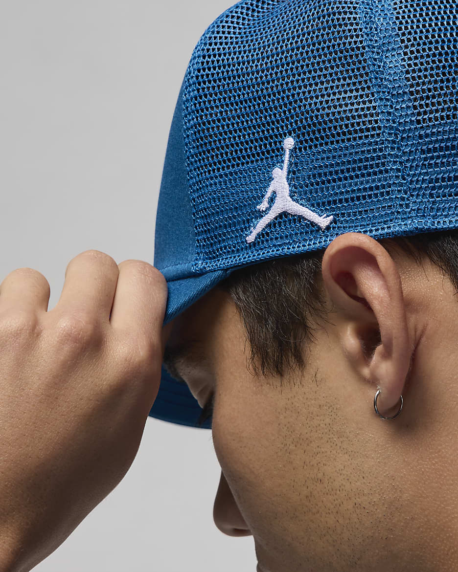 Jordan Rise Structured Trucker Cap. Nike